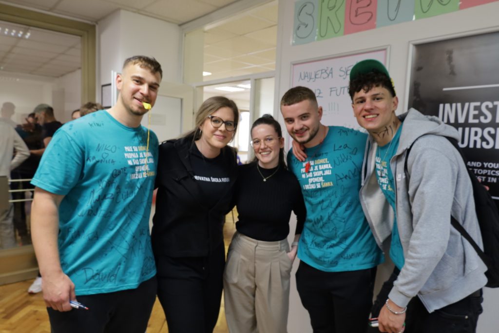 Stručna- služba -sa maturantima- norijada-privatna-škola-futura