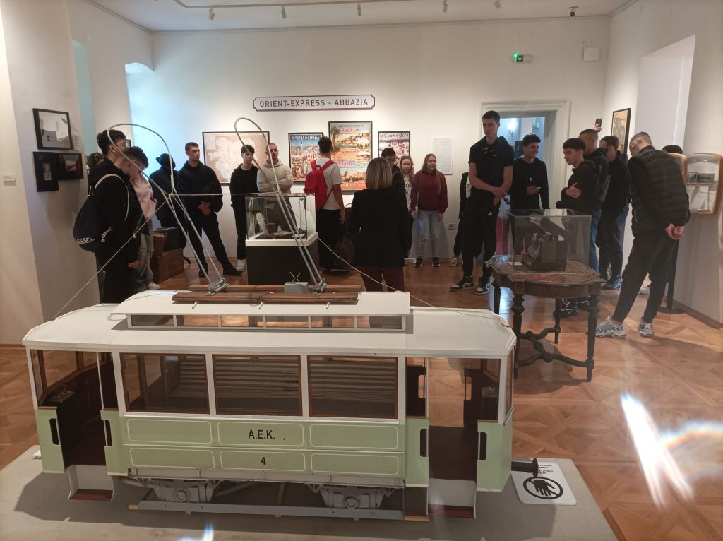 ekonimisti-u-razgledavanju-vile angiolina-u-opatiji