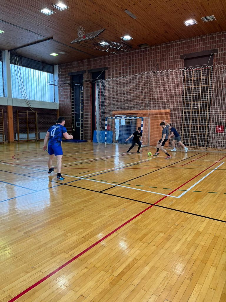 utakmica-profesora i učenika-dan-sporta-privatna-škola-futura